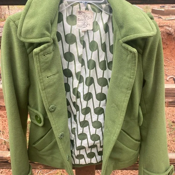 Tulle brand jacket w/ hood💚 Size small - Picture 6 of 6